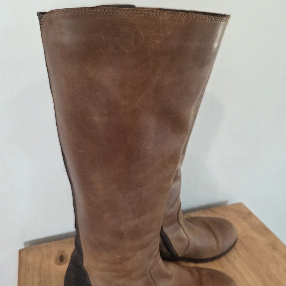 FLY London Women's 42 Brown Leather Knee High Riding Boots Zip Distressed